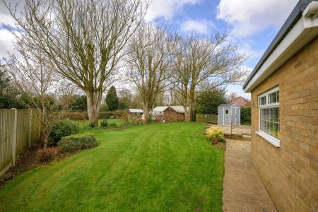 4 bedroom Detached bungalow for sale in Bond Hays Lane, Hagworthingham, PE23