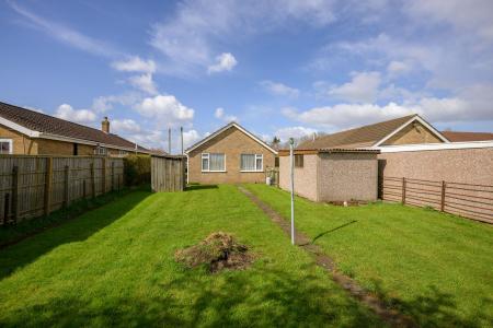 2 bedroom Detached bungalow for sale in Cul De Sac, Stickford, PE22