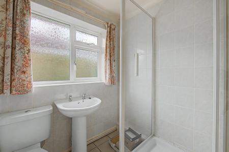 2 bedroom Detached bungalow for sale in Cul De Sac, Stickford, PE22