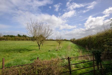 2 bedroom Detached bungalow for sale in Cul De Sac, Stickford, PE22