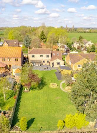 6 bedroom Detached house for sale in Cul De Sac, Stickford, PE22