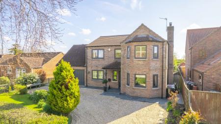 6 bedroom Detached house for sale in Cul De Sac, Stickford, PE22