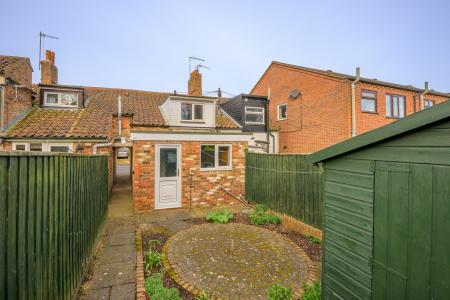 2 bedroom Terraced House for sale in Foundry Street, Horncastle, LN9