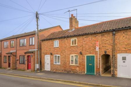2 bedroom Terraced House for sale in Foundry Street, Horncastle, LN9