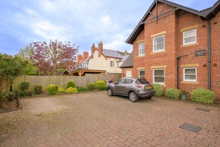 2 bedroom Flat for sale in Tattershall Road, Tattershall House Tattershall Road, LN10