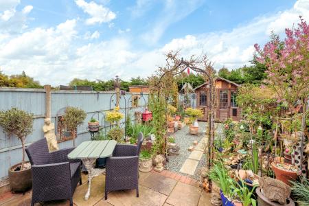 2 bedroom Terraced House for sale in Roughton Road, Kirkby-On-Bain, LN10
