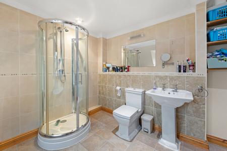 3 bedroom Detached house for sale in New End, Hemingby, LN9