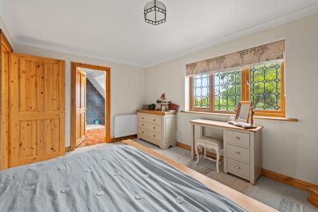 3 bedroom Detached house for sale in New End, Hemingby, LN9