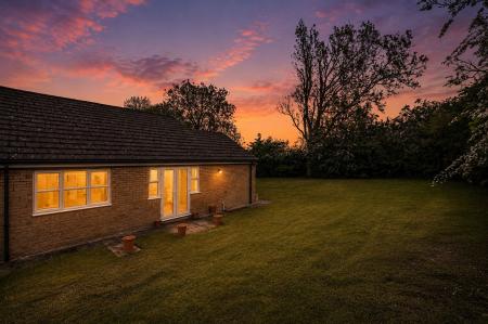 2 bedroom Detached bungalow for sale in Baggaley Drive, Horncastle, LN9