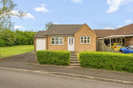 2 bedroom Detached bungalow for sale in Baggaley Drive, Horncastle, LN9