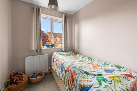 3 bedroom Semi-detached house for sale in College Park, Horncastle, LN9
