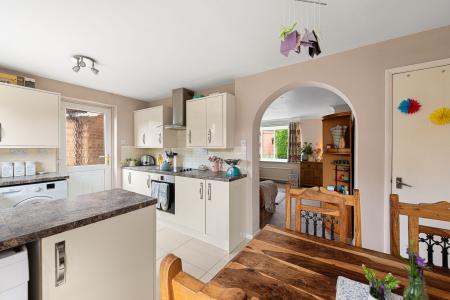 3 bedroom Semi-detached house for sale in College Park, Horncastle, LN9