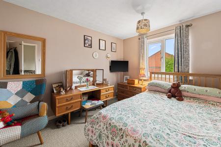3 bedroom Semi-detached house for sale in College Park, Horncastle, LN9