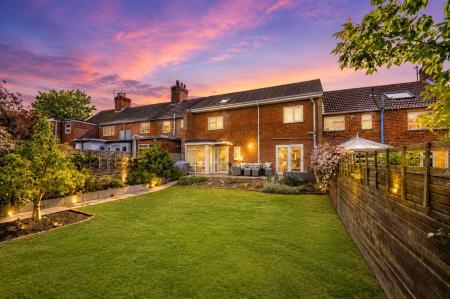 4 bedroom Terraced House for sale in Newtown, Spilsby, PE23