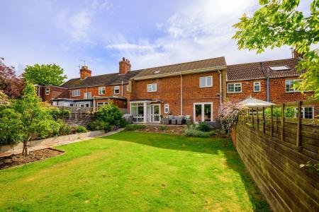 4 bedroom Terraced House for sale in Newtown, Spilsby, PE23