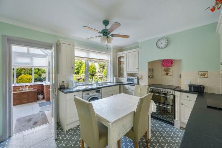 3 bedroom Semi-detached house for sale in Hundleby Road, Spilsby, PE23