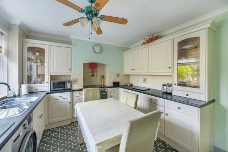 3 bedroom Semi-detached house for sale in Hundleby Road, Spilsby, PE23
