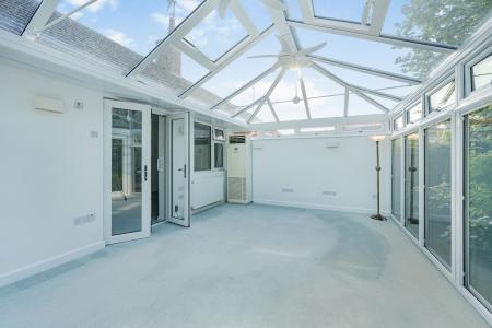 2 bedroom Semi-detached bungalow for sale in Woodlands Avenue, Spilsby, PE23
