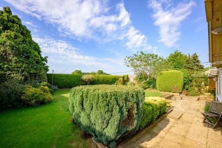 3 bedroom Detached bungalow for sale in High Street, Hagworthingham, PE23