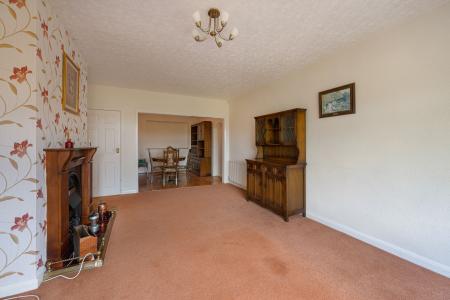 3 bedroom Detached bungalow for sale in High Street, Hagworthingham, PE23