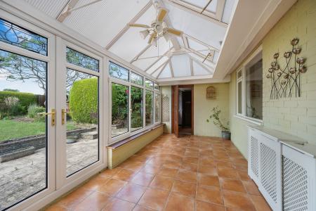 3 bedroom Detached bungalow for sale in High Street, Hagworthingham, PE23