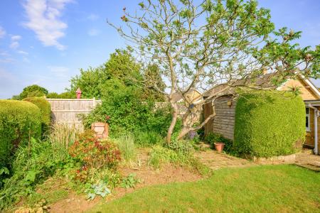 3 bedroom Detached bungalow for sale in High Street, Hagworthingham, PE23