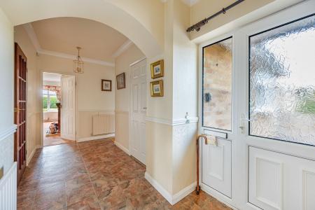 3 bedroom Detached bungalow for sale in High Street, Hagworthingham, PE23