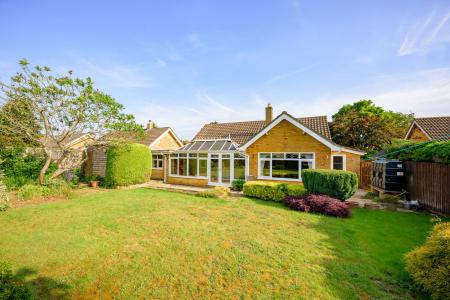 3 bedroom Detached bungalow for sale in High Street, Hagworthingham, PE23