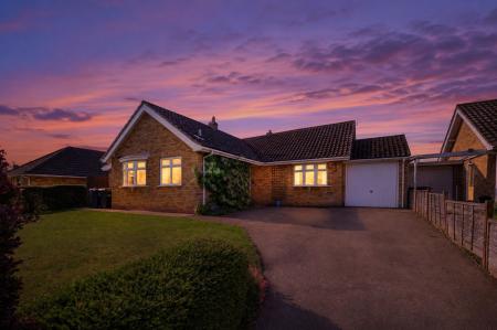3 bedroom Detached bungalow for sale in High Street, Hagworthingham, PE23