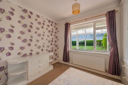 3 bedroom Detached bungalow for sale in High Street, Hagworthingham, PE23