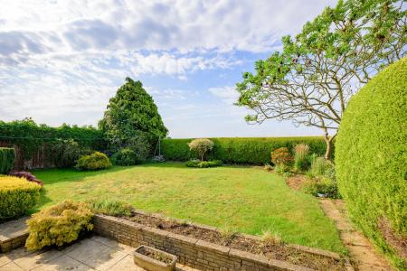 3 bedroom Detached bungalow for sale in High Street, Hagworthingham, PE23