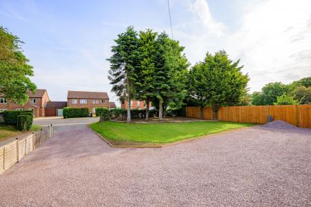 3 bedroom Detached bungalow for sale in High Street, Hagworthingham, PE23