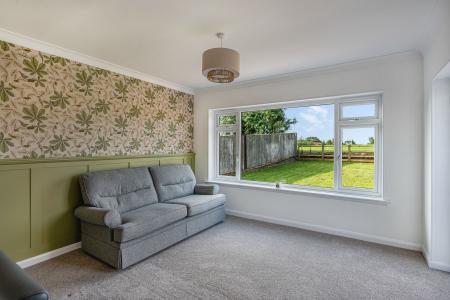 3 bedroom Detached bungalow for sale in High Street, Hagworthingham, PE23