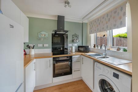 2 bedroom Semi-detached house for sale in College Close, Horncastle, LN9