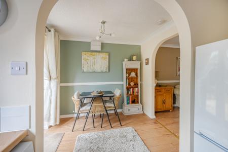 2 bedroom Semi-detached house for sale in College Close, Horncastle, LN9
