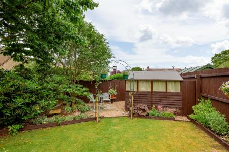2 bedroom Semi-detached house for sale in College Close, Horncastle, LN9