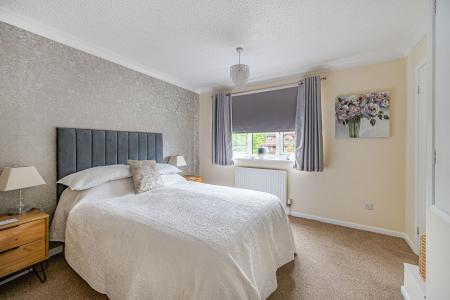2 bedroom Semi-detached house for sale in College Close, Horncastle, LN9