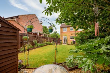 2 bedroom Semi-detached house for sale in College Close, Horncastle, LN9