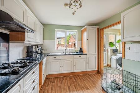 4 bedroom Detached house for sale in Gibson Way, Alford, LN13