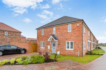 2 bedroom End of terrace house for sale in Malsters Drive, Horncastle, LN9