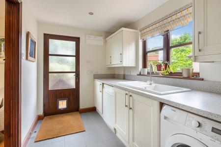 4 bedroom Detached house for sale in Chalkpit Lane, Candlesby, PE23