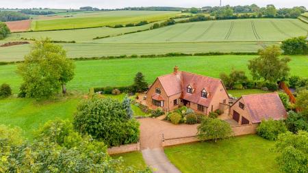 4 bedroom Detached house for sale in Chalkpit Lane, Candlesby, PE23