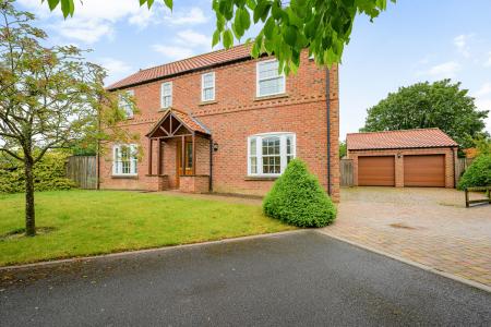 3 bedroom Detached house for sale in South Road, Tetford, LN9