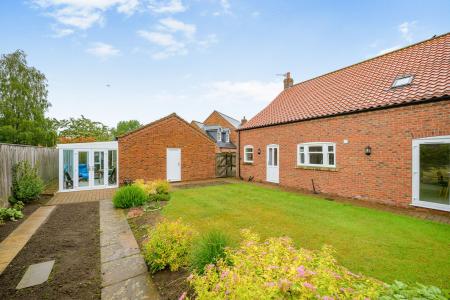 3 bedroom Detached house for sale in South Road, Tetford, LN9