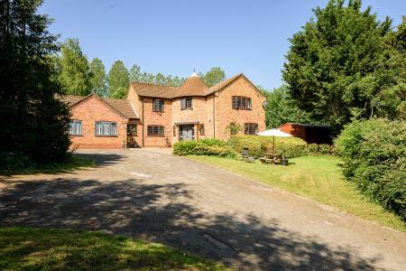 5 bedroom Detached house for sale in Church Lane, Hagworthingham, PE23