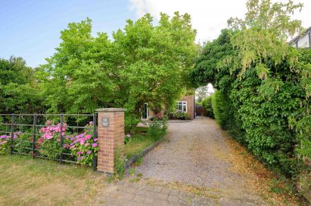 4 bedroom Detached house for sale in Partney Road, Spilsby, PE23