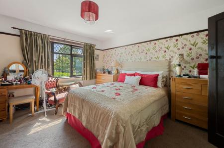 4 bedroom Detached house for sale in Partney Road, Spilsby, PE23
