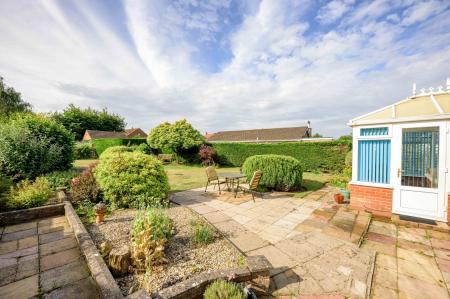 2 bedroom Detached bungalow for sale in Hemingby Way, Horncastle, LN9