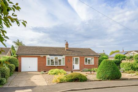 2 bedroom Detached bungalow for sale in Hemingby Way, Horncastle, LN9