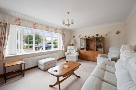 2 bedroom Detached bungalow for sale in Hemingby Way, Horncastle, LN9